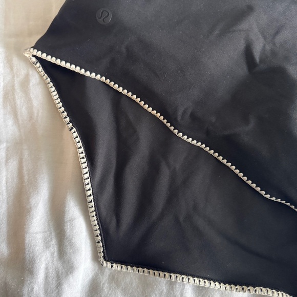 121 🆕🖤 Lululemon Stitch Trim Halter Tank SOTM - Black - Picture 13 of 15